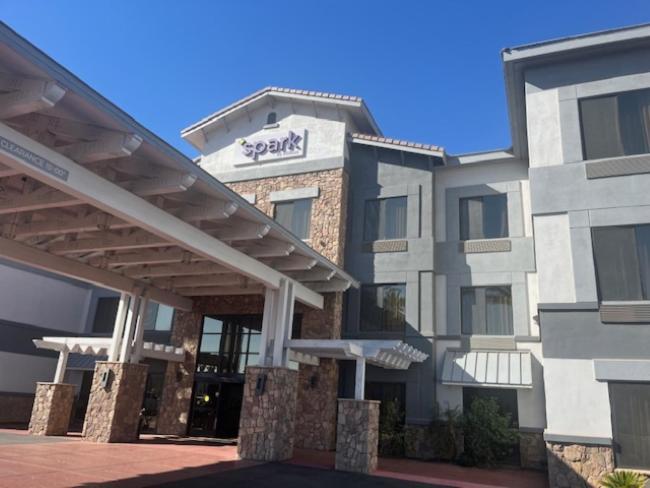 Spark By Hilton Phoenix East เมซา ภายนอก รูปภาพ