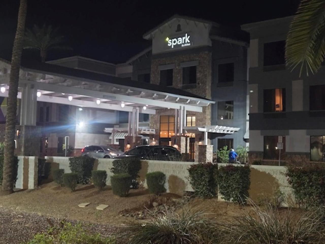 Spark By Hilton Phoenix East เมซา ภายนอก รูปภาพ