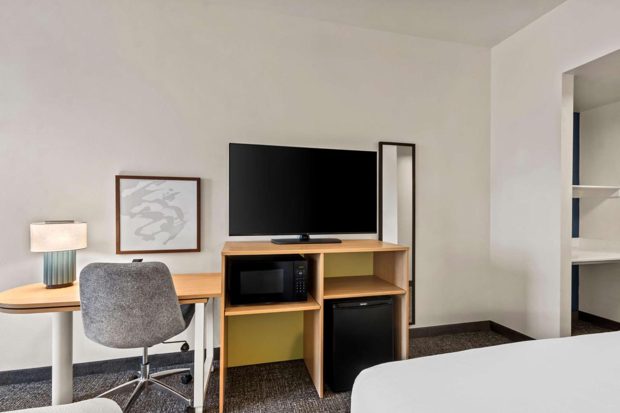 Spark By Hilton Phoenix East เมซา ภายนอก รูปภาพ